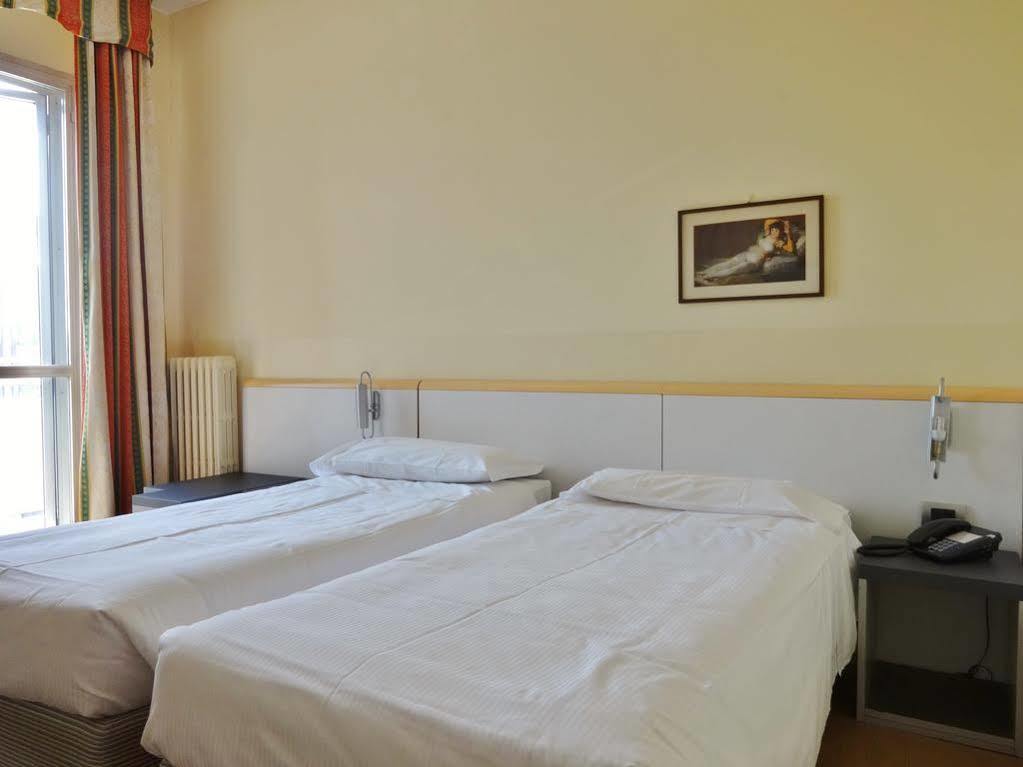 Hotel Ristorante Novara Expo Bareggio Exteriér fotografie